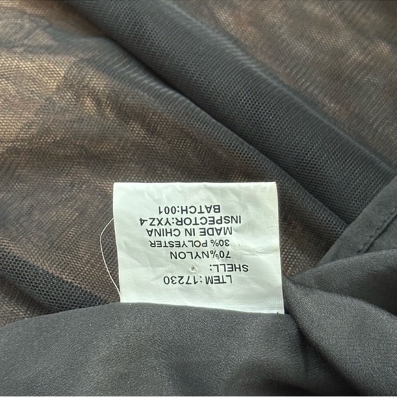 Chicwish Black and Gold Formal Dress - Picture 9 of 9